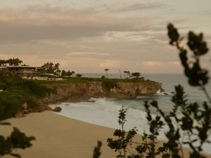 Amanera Dominikanische Republik Resort – Blick über Küstenlandschaft und Anlage in natürlicher Umgebung | nova-reisen
