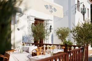 Terrasse und Cafe im Luxushotel Andalusien Marbella Club Hotel Golfresort & Spa Spanien 