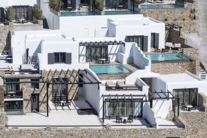 traumhaftge luxus villa mit pool im myconian utopia resort relais und chateaux in mykonos griechenland