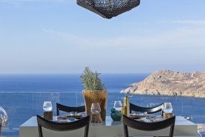 romantische stimmung mit meerblick im myconian utopia resort relais und chateaux in mykonos griechenland