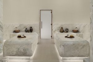 Neyah Spa – Hammam: traditionelles Dampfbad mit Stein/Marmor, dezente Beleuchtung | Saudi‑Arabien, Nujuma