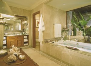 luxuriöses badezimmer im one & only le saint geran luxus resort auf mauritius