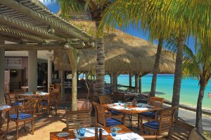 traumhaftes restaurant im beachcomber paradis hotel & golf club luxus resort auf mauritius