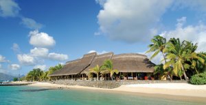 wunderschönes restaurant direkt am meer im beachcomber paradis hotel & golf club auf mauritius