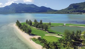 traumhafter golfplatz am meer im beachcomber paradis hotel & golf club auf mauritius