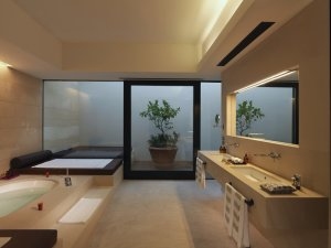 luxuriöses badzeimmer einer suite im rocco forte verdura resort hotel in sizilien italien