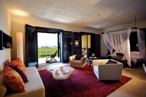 luxus suite mit ausblick im resort rocco forte verdura in sizilien italien