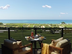 traumhafter ausblick von einer suite im rocco forte verdura resort hotel in sizilien italien