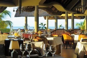 hervorragendes restaurant im beachcomber hotel royal palm luxus resort auf mauritius indischer ozean