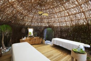 verwöhnen sie koerper und geist im spa, Six Senses Laamu Resort, Laamu Atoll, Malediven