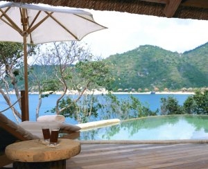 privater pool mit meerblick im Six Senses Hideaway Ninh Van Bay in vietnam