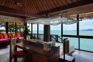 individuelle sitzecke im six senses samui resort auf koh samui thailand