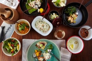 Köstlichkeiten aus der Menüvariation des Ocean Kitchen Restaurants im Six Senses Zil Pasyon auf Felicite Island