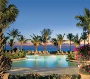 erfrischender pool im the breakers in den usa florida palm beach 