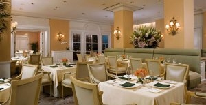elegantes restaurant im the peninsula beverly hills luxus hotel in los angeles kalifornien amerika
