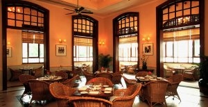 bestes essen im strand hotel in yangon myanmar burma