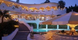 romantische abendstimmung im vila vita parc resort in der algarve portugal