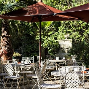Cafe im Luxushotel Saint-Tropez Villa Marie Cote d´Azur Frankreich